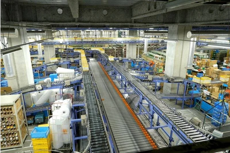 センター内の搬送ライン